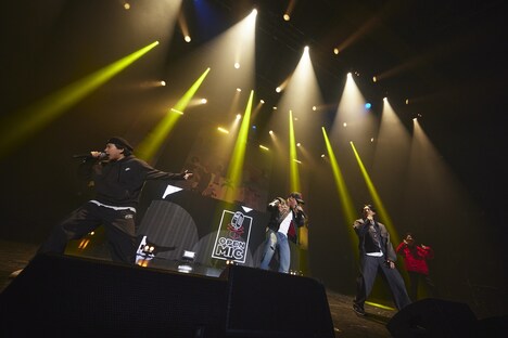 「OPEN MIC by JIM BEAM Special Session」より、「真っ向勝負」の様子。