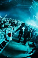 Bring Me The horizonのライブの様子。（Photo by Jonti Wild）