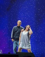 「Remember」を披露するナダルとゆりやんレトリィバァ。