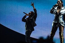 「Link Up」の様子。左から¥ellow Bucks、Awich。（Photo by Uran）