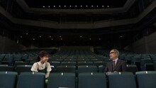 NHK Eテレ「『スイッチインタビュー』松尾スズキ×生田絵梨花」EP1より。（写真提供：NHK）