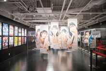 「Juice=Juice10周年企画展『10thで乾杯!!』」会場の様子。
