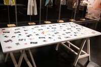 「Juice=Juice10周年企画展『10thで乾杯!!』」会場の様子。