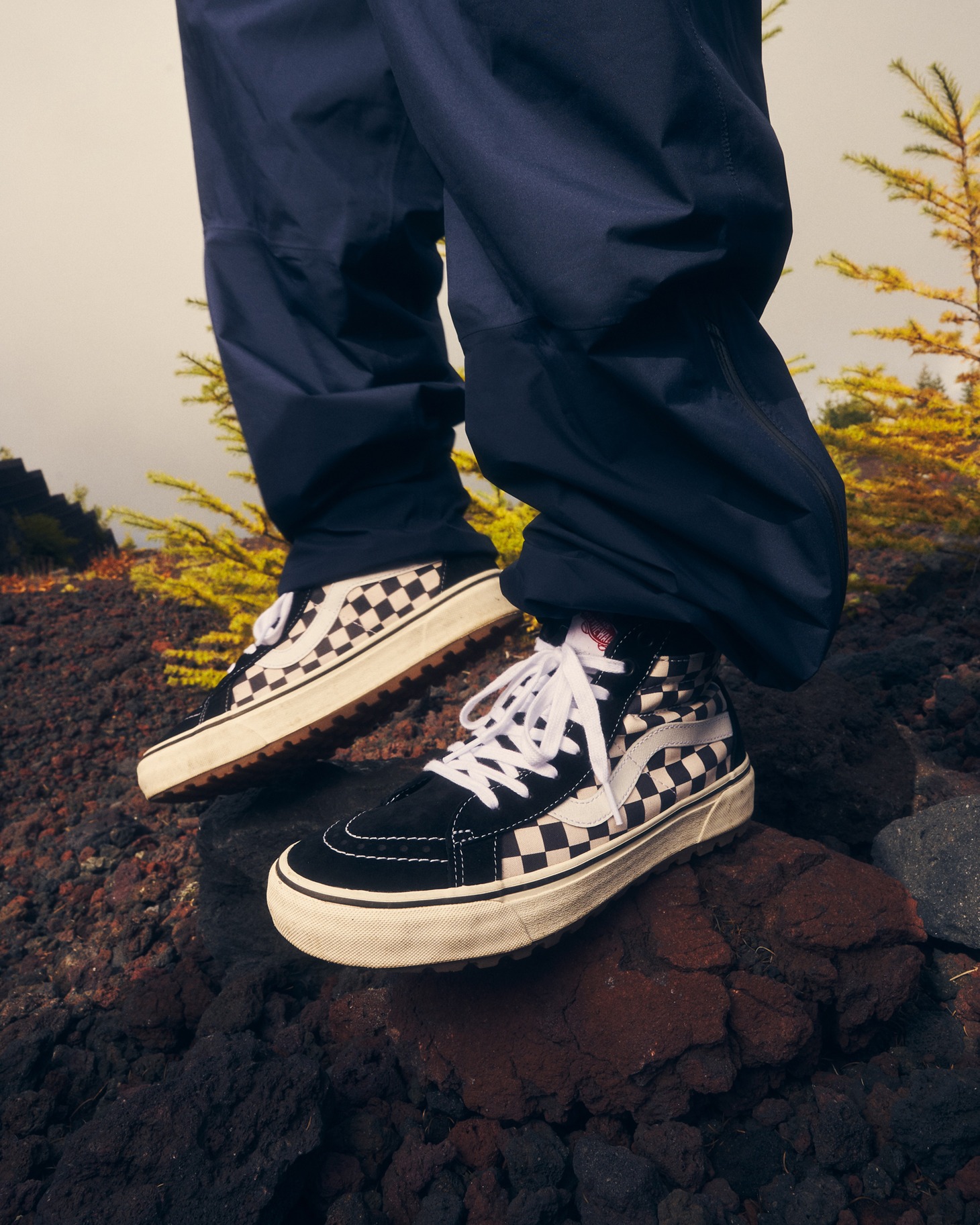CreativeDrugStoreとVANS「MTE」シリーズのコラボイメージ。