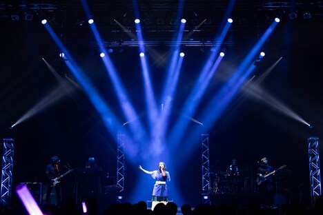 寿美菜子「LAWSON presents 寿美菜子 Zepp Live Tour 2023 "Golden hour”」神奈川・Zepp Yokohama公演の様子。