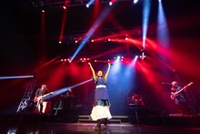 寿美菜子「LAWSON presents 寿美菜子 Zepp Live Tour 2023 "Golden hour”」神奈川・Zepp Yokohama公演の様子。