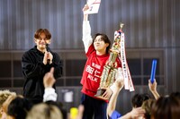 優勝を勝ち取った吉田組リーダー・吉田仁人（M!LK）。