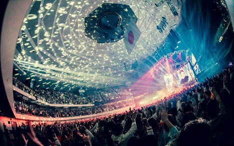 「04 Limited Sazabys 15th Anniversary『THE BAND OF LIFE』」11月12日公演の様子。
(撮影:ヤマダマサヒロ)