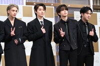 左からヒョンジン、アイエン、ハン、チャンビン。