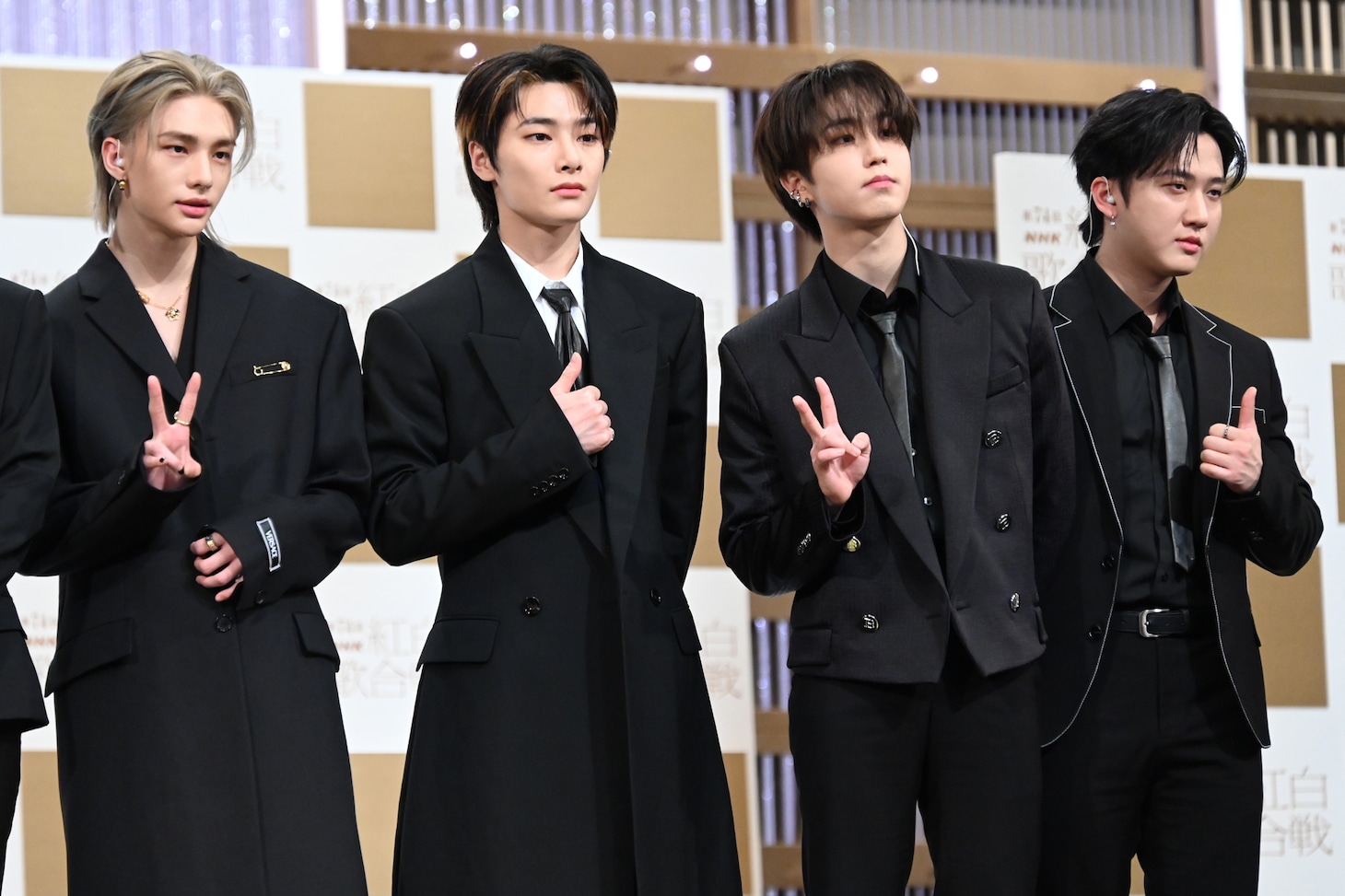 左からヒョンジン、アイエン、ハン、チャンビン。