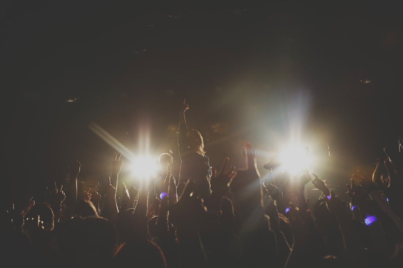 MYTH & ROID「MYTH & ROID One Man Live 2023 Autumn Tour "AZUL"」最終公演の様子。（Photo by Shinji Okawa）