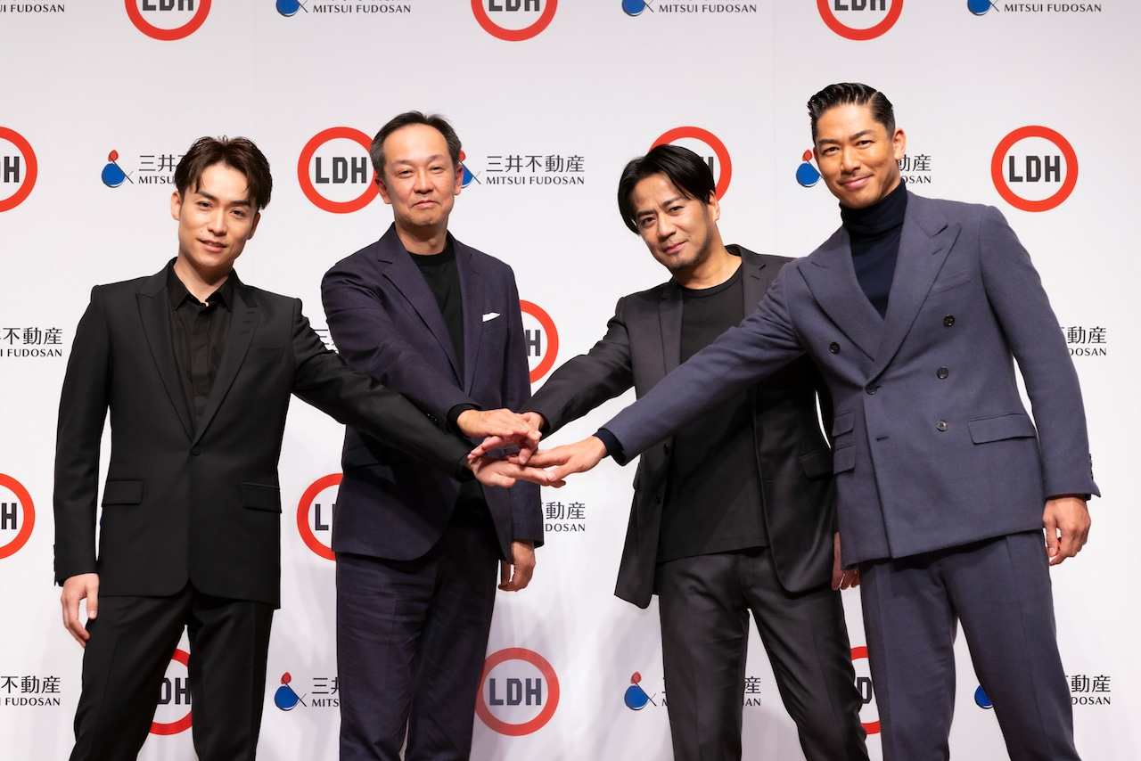 左からEXILE TETSUYA、三井不動産商業施設本部長の若林瑞穂氏