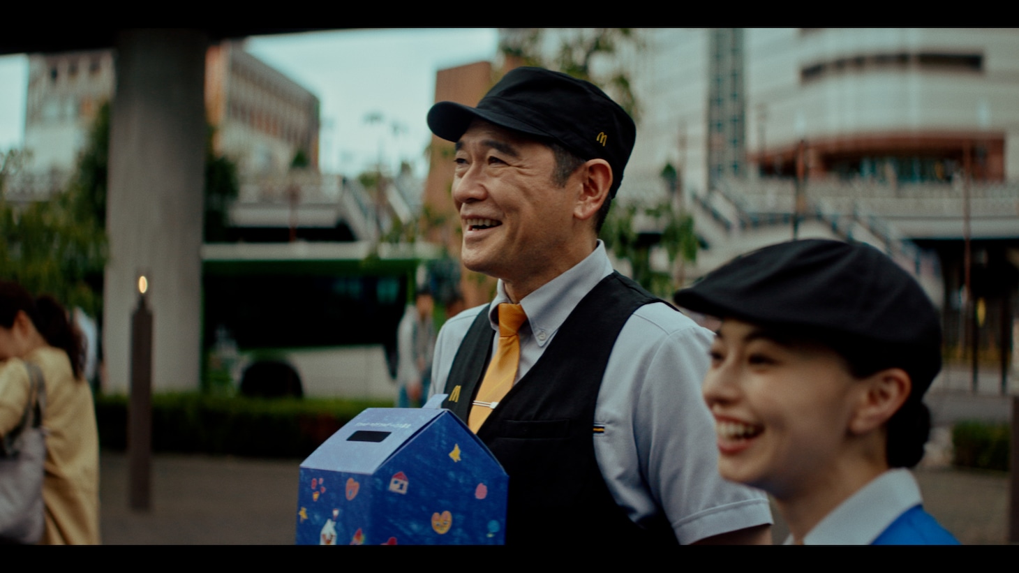 「広がる青い輪」編より。