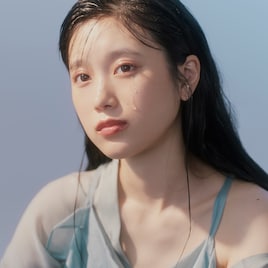 歌い続ける石野理子、春に向かって赤い公園「紺に花」を弾き語り