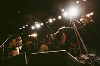 Haze「ワンマンツアー 離輪羽夢」神奈川・F.A.D YOKOHAMA公演の様子。（撮影：稲垣謙一）