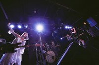 Haze「ワンマンツアー 離輪羽夢」神奈川・F.A.D YOKOHAMA公演の様子。（撮影：稲垣謙一）
