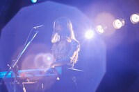 SUZUKA（Key）（撮影：稲垣謙一）