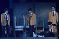 「音楽劇 秘密を持った少年たち」の様子。