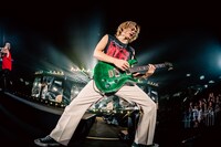 Toru（G / ONE OK ROCK）（Photo by Rui Hashimoto[SOUND SHOOTER]）