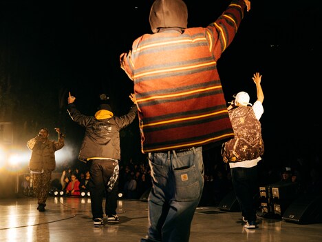 MILES WORD、SHEEF THE 3RD、丸を迎えた「VIBE」の様子。（Photo by YUSUKE OISHI ［MARCOMONK］）