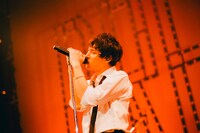 牧達弥（Vo, G）（Photo by renzo masuda）