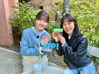 左から佐々木美玲、キム・ヒャンギ。