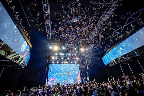 「iSPY 2nd Anniversary LIVE～ 君が見た泡沫 ～」の様子。（撮影：佐藤広理）