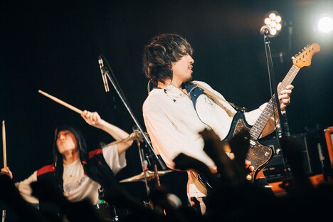 上坂仁志（G, Cho / KOTORI）（Photo by Kana Tarumi）