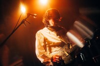 上坂仁志（G, Cho / KOTORI）（Photo by Kana Tarumi）