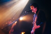 古舘佑太郎（Vo, G / THE 2）（Photo by Kana Tarumi）