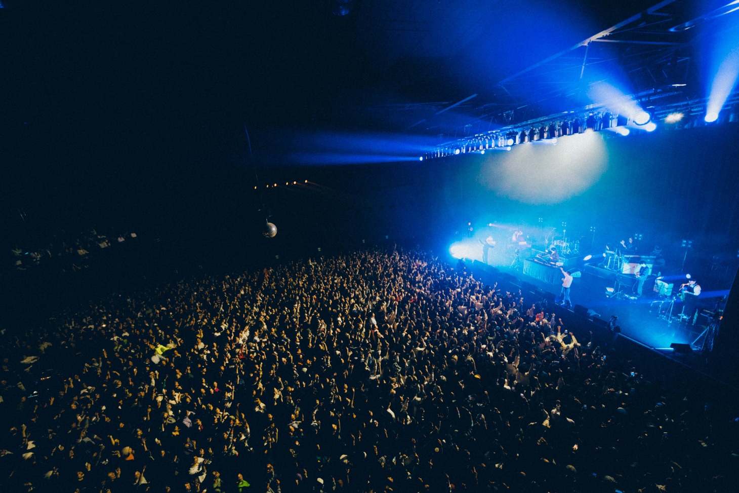 STUTS「“90 Degrees” TOUR 2023」東京・Zepp DiverCity（TOKYO）公演の様子。（Photo by renzo）