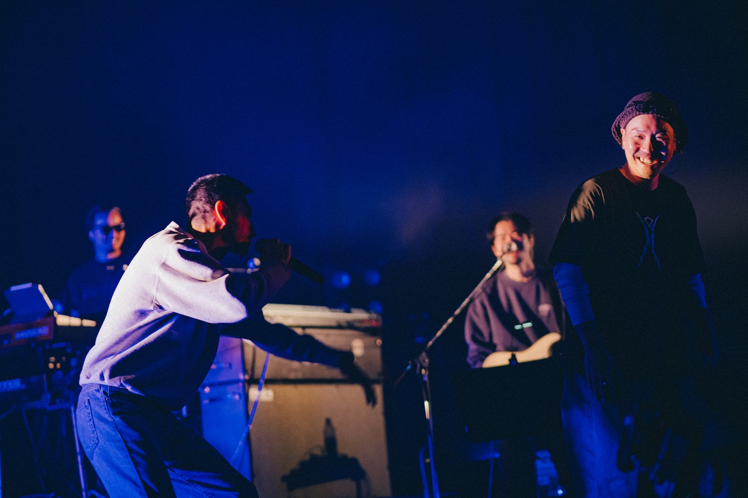 鎮座DOPENESSとCampanella。（Photo by Daiki Miura）