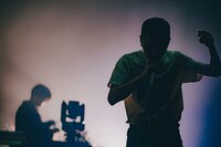 鎮座DOPENESS（Photo by Daiki Miura）