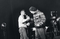 鎮座DOPENESSとCampanella。（Photo by Daiki Miura）