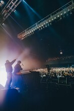 JJJとSTUTS。（Photo by Daiki Miura）