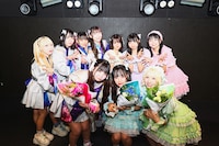 夢幻のプリュームとタノシイチキュウ。前列左からタノシイチキュウの新メンバー桃寧もも、夢幻のプリュームの新メンバー望永ゆり、雅楽のあ。