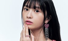 「bis」のレギュラーモデルを務める≠MEの菅波美玲。