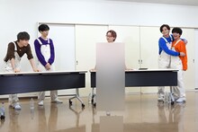 左からマサヒロ、リョウガ、変装したシューヤ、カイ、ハル。