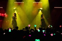 「ClariS AUTUMN LIVE 2023 ～Arcanum～」の様子。（提供：SACRA MUSIC）