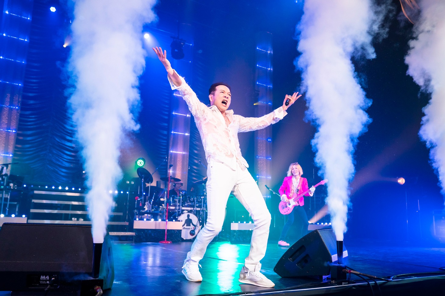 「TOSHIHIKO TAHARA DOUBLE 'T' TOUR 2022
Romanticist in Nakano Sunplaza Hall」の様子。（撮影：西村彩子）