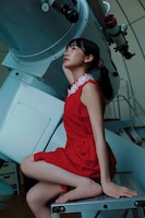 高雄さやか（STU48）の1st写真集「君だけのもの」より。（撮影：細居幸次郎）(c)SQUARE ENIX