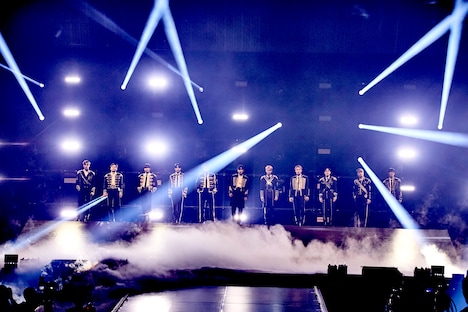 JO1「2023 JO1 2ND ARENA LIVE TOUR 'BEYOND THE DARK:RISE in KYOCERA DOME OSAKA’」の様子。(c)LAPONE Entertainment