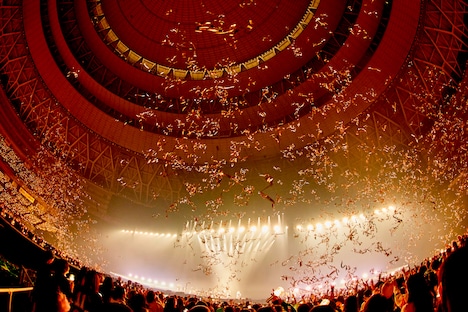 JO1「2023 JO1 2ND ARENA LIVE TOUR 'BEYOND THE DARK:RISE in KYOCERA DOME OSAKA’」の様子。(c)LAPONE Entertainment