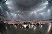 JO1「2023 JO1 2ND ARENA LIVE TOUR 'BEYOND THE DARK:RISE in KYOCERA DOME OSAKA’」の様子。(c)LAPONE Entertainment