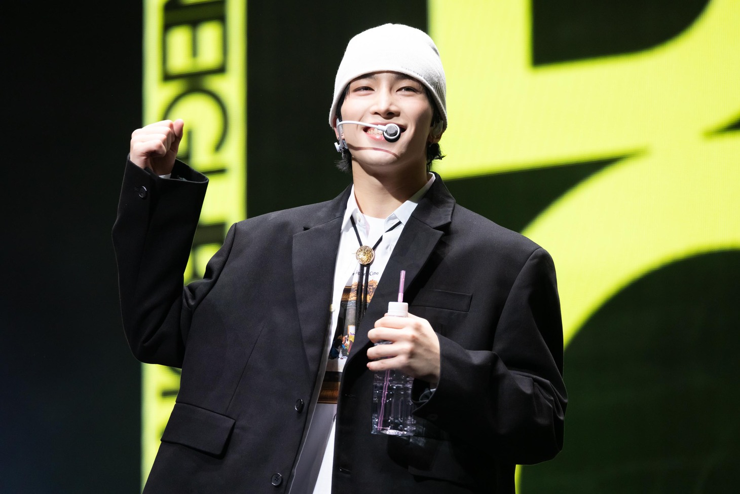 新人らしからぬ流暢な日本語で会場をざわつかせたドンヨン（POW）。（撮影：佐藤薫）