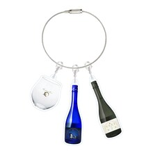 日本酒「花澤香菜×稼ぎ頭 -月の桂-」に付属するアクリルキーホルダー。