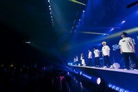 Aimer「Aimer Fan Club Tour "Chambre d'hôte"」の様子。写真は11月2日のKT Zepp Yokohama公演より。（撮影：加藤アラタ）