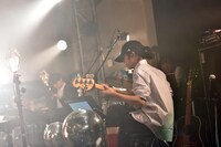 「RYUTist ACOUSTIC LIVE. at duo MUSIC EXCHANGE」の様子。