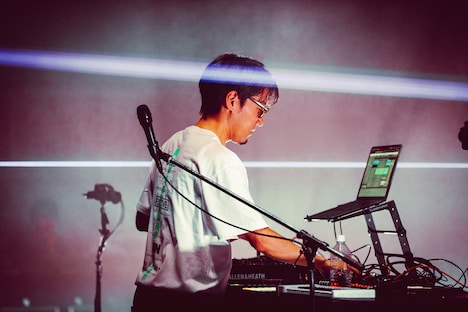 tofubeats（撮影：横山純）