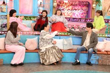 前列左から指原莉乃、いとうあさこ、亀梨和也（KAT-TUN）。後列左から3時のヒロイン、若槻千夏。 (c)フジテレビ